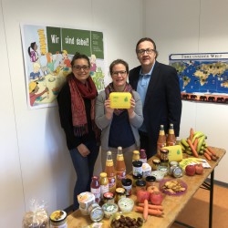 1 Bio-Brotbox-Aktion in Bremen Helen-Kaisen Schule.JPG